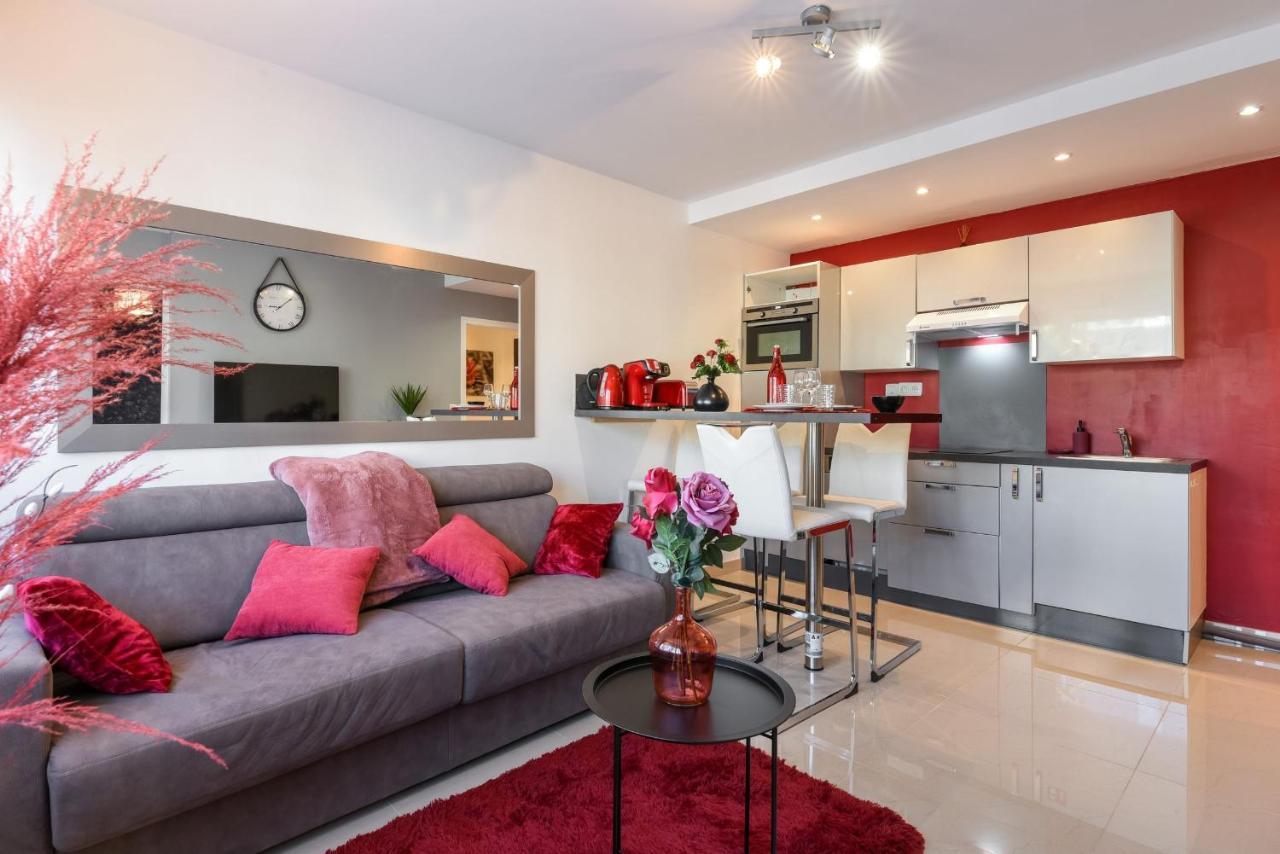 Au Nom De La Rose - Casa Vostra - Caution 800 Eur & Id Requises - Annemasse Apartamento Exterior foto